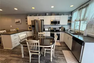 908 Evergreen Ave, Pittsburgh, PA 15209 - Photo 13