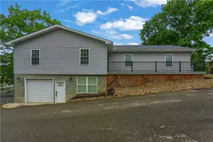 303 Garfield, Mars, PA 16046 - Photo 1