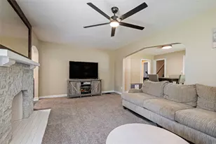 8577 Peebles Rd, Pittsburgh, PA 15237 - Photo 9