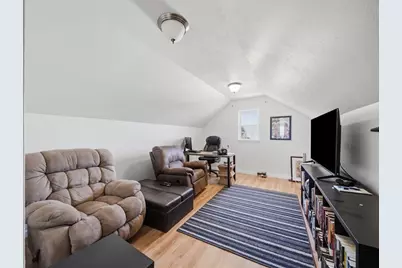 957 Douglas Dr, Pittsburgh, PA 15239 - Photo 21