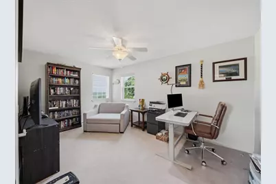 957 Douglas Dr, Pittsburgh, PA 15239 - Photo 23