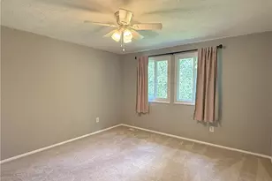 4440 Laurel Oak Dr, Hampton, PA 15101 - Photo 9