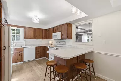 5887 Wilson Dr, Bethel Park, PA 15102 - Photo 13
