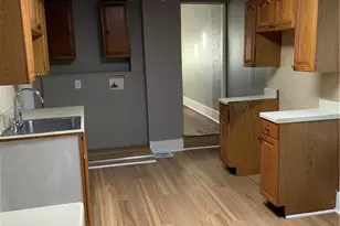 160 Hazelwood Ave, Pittsburgh, PA 15207 - Photo 11