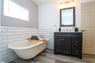 1031 Valonia St, Elliott, PA 15220 - Photo 21