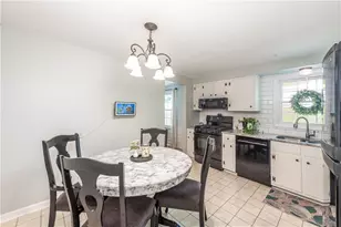 931 Cork Dr, Bethel Park, PA 15102 - Photo 11