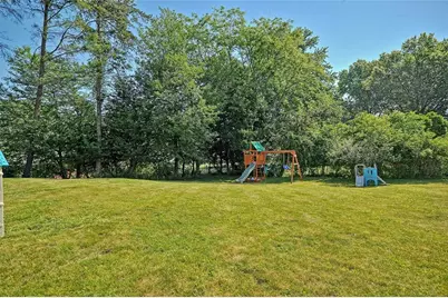 318 Smallwood Drive, Moon/Crescent Twp, PA 15108 - Photo 19