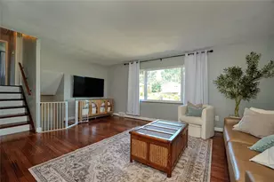 318 Smallwood Dr, Moon/Crescent Twp, PA 15108 - Photo 3