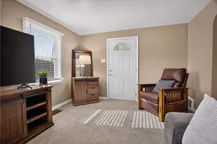 1591 Greencrest Dr, Pittsburgh, PA 15226 - Photo 5
