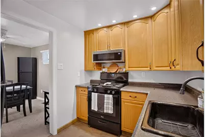 1591 Greencrest Dr, Pittsburgh, PA 15226 - Photo 13