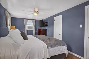 1591 Greencrest Dr, Pittsburgh, PA 15226 - Photo 17