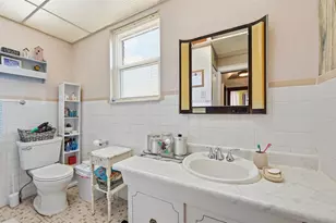 323 Birmingham Ave, Pittsburgh, PA 15210 - Photo 17