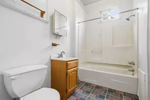 3908 Winterburn Ave, Pittsburgh, PA 15207 - Photo 9