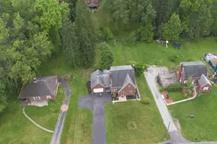 212 Hays Rd, Pittsburgh, PA 15241 - Photo 9