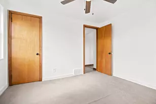 1376 Peterson Dr, Jefferson Hills, PA 15025 - Photo 21