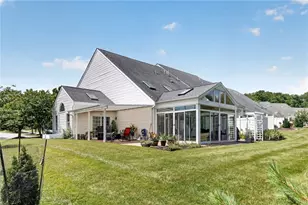 2050 Croghan Dr, Collier Township, PA 15106 - Photo 3