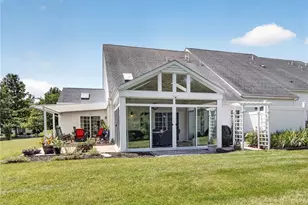 2050 Croghan Dr, Collier Township, PA 15106 - Photo 13