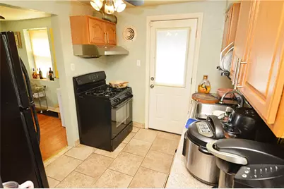 1056 Lindberg Ave, Pittsburgh, PA 15120 - Photo 13