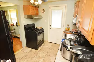 1056 Lindberg Ave, Pittsburgh, PA 15120 - Photo 13