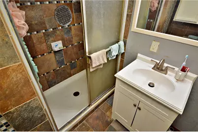 1056 Lindberg Ave, Pittsburgh, PA 15120 - Photo 23