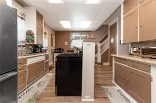 311 Stewart Ave, Grove City Boro, PA 16127 - Photo 19