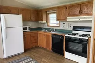 198 Wilson Ln, Raccoon Township, PA 15001 - Photo 3