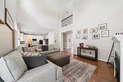 518 Southfield Dr, Hempfield Township, PA 15601 - Photo 5