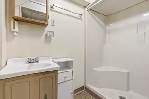 5701 Library Rd, Bethel Park, PA 15102 - Photo 31