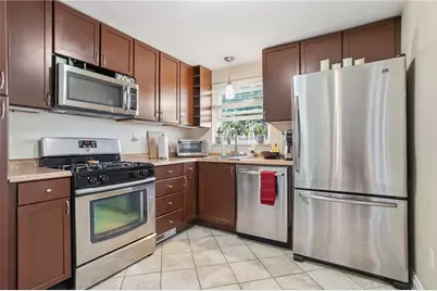 706 Winstein St, Collier Township, PA 15017 - Photo 9