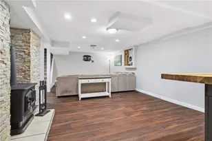 706 Winstein St, Collier Township, PA 15017 - Photo 23