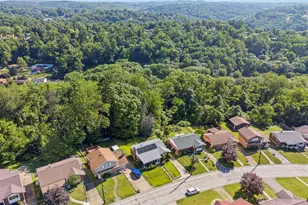 318 Dunbar Dr, Wilkins Township, PA 15235 - Photo 37