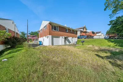 318 Dunbar Dr, Wilkins Township, PA 15235 - Photo 33