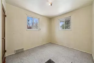 318 Dunbar Dr, Wilkins Township, PA 15235 - Photo 17