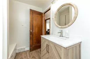 424 N Center St, Grove City Boro, PA 16127 - Photo 33