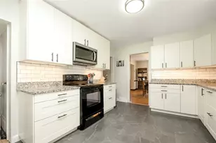 424 N Center St, Grove City Boro, PA 16127 - Photo 19