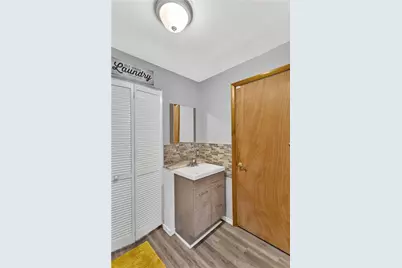 321 Saint Moritz Dr, Monroeville, PA 15146 - Photo 15