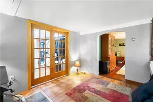 5551 Claytona Dr, Bethel Park, PA 15102 - Photo 11