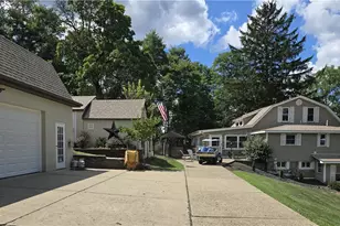 5551 Claytona Dr, Bethel Park, PA 15102 - Photo 25