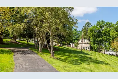 5551 Claytona Drive, Bethel Park, PA 15102 - Photo 33