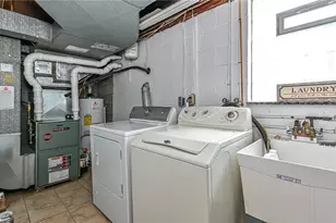 101 Upper Dr, Ross Twp, PA 15214 - Photo 19