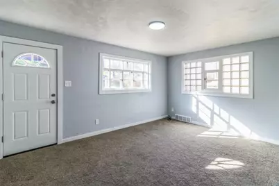 1107 Gary, Clairton, PA 15025 - Photo 5