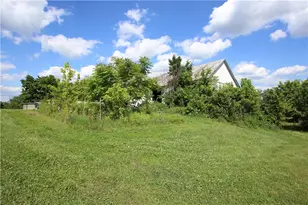 2460 Manown Rd, Forward Township, PA 15063 - Photo 13