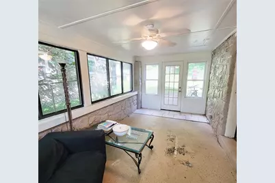 2218 Laketon Rd, Pittsburgh, PA 15221 - Photo 15