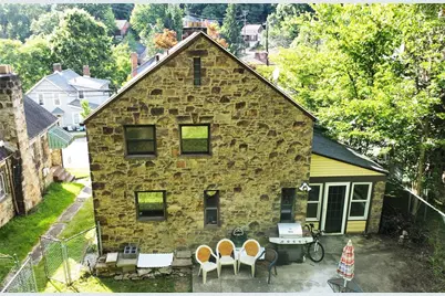 2218 Laketon Rd, Pittsburgh, PA 15221 - Photo 29