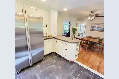 2218 Laketon Rd, Pittsburgh, PA 15221 - Photo 13