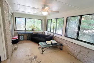 2218 Laketon Rd, Pittsburgh, PA 15221 - Photo 17