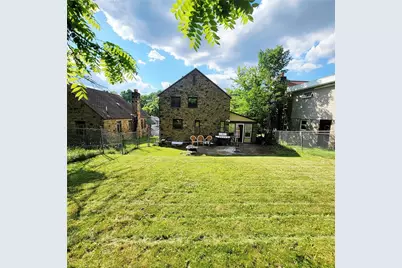 2218 Laketon Rd, Pittsburgh, PA 15221 - Photo 31