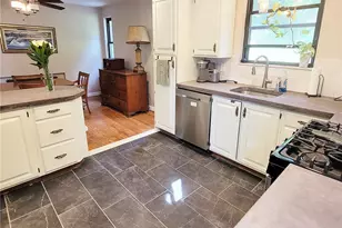 2218 Laketon Rd, Pittsburgh, PA 15221 - Photo 13