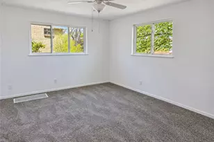 726 E 9th Ave, Munhall, PA 15120 - Photo 11