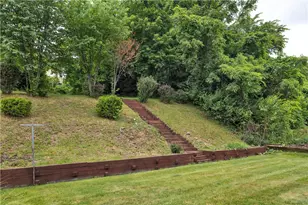 746 Providence Dr, Pittsburgh, PA 15239 - Photo 37
